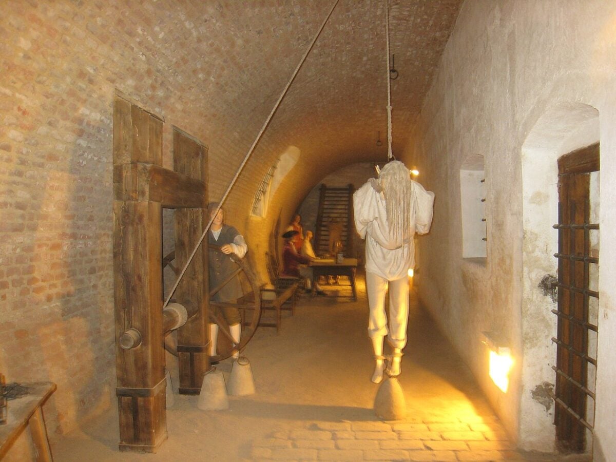 Reenactment of a strappado