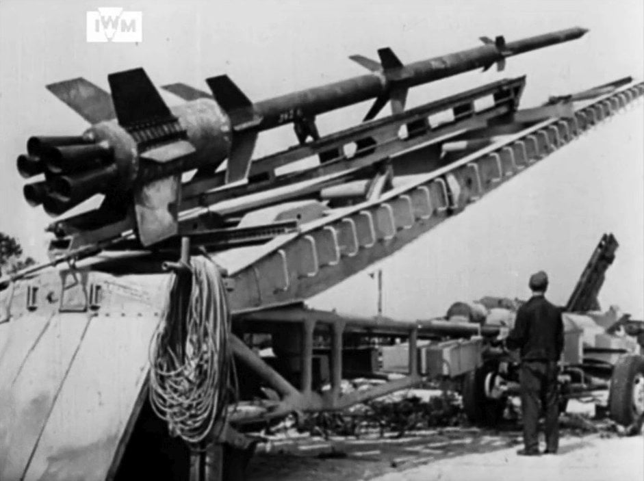 Rheinbote on a modified Meillerwagen
