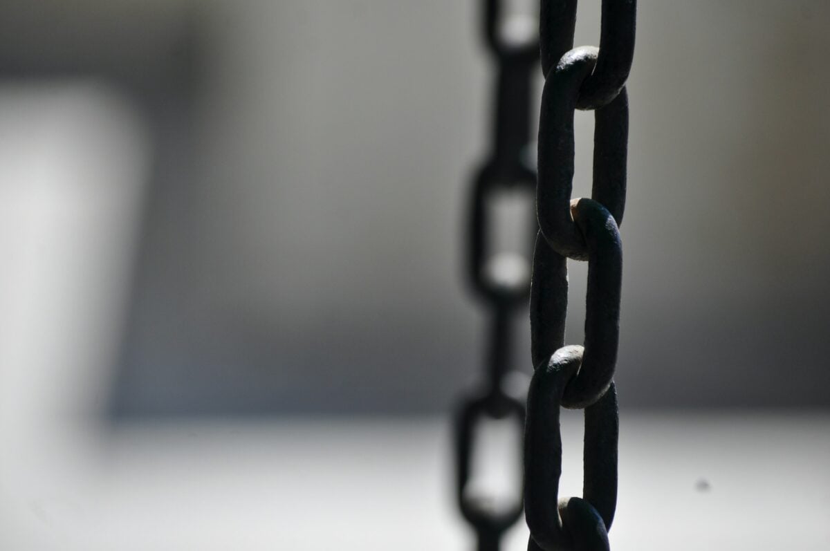 Chains to represent slavery.
