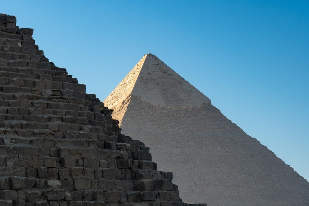 pyramids, egypt, giza, ancient, monument, pharaoh, pyramids